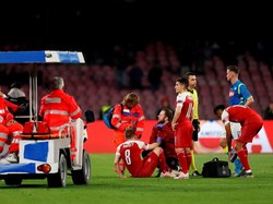 Kemenangan Arsenal ini memakan korban. Aaron Ramsey mengalami cedera pada menit ke-34 hingga harus diganti Henrikh Mkhitaryan. (Foto: Matthew Childs/Action Images via Reuters)