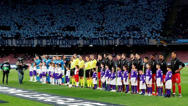 Arsenal Tanpa Cela di Markas Napoli
