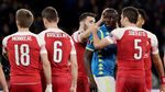 Arsenal Tanpa Cela di Markas Napoli