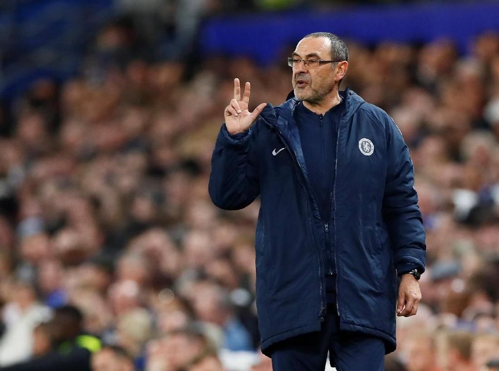 Maaf Roma, Sarri Masih Betah di Inggris Maaf Roma, Sarri Masih Betah di Inggris