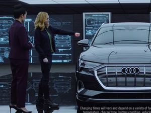 Saat Kapten Marvel Kepincut Mobil Listrik Saat Kapten Marvel Kepincut Mobil Listrik