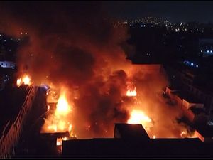 Kebakaran Dahsyat di Peru, 32 Unit Pemadam Dikerahkan