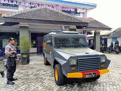Mobil Rantis Disiagakan di Kota Kediri Kawal Rekapitulasi PPK