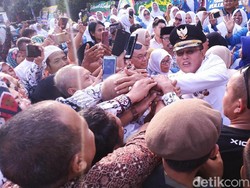 Usai Dilantik, Bupati-Wabup Ciamis Disambut Meriah Ribuan Warga