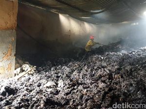 Pabrik Penggilingan Kain Kebakaran, Pemilik Rugi Rp 1 Miliar