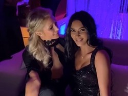 Girangnya Paris Hilton dan Kim Kardashian Syuting Music Video Bareng