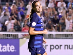 Pisang, Rahasia Seksi Pesepakbola Wanita AS Alex Morgan
