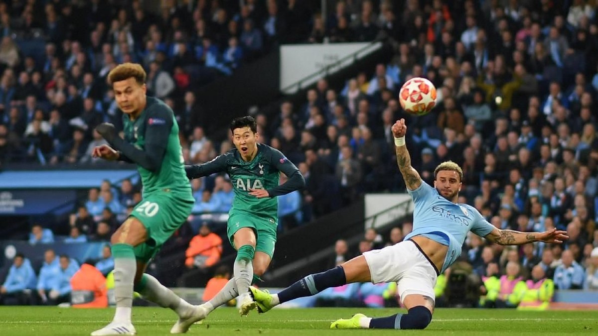 Manchester City vs Tottenham Hotspur digelar di beIN Sports malam nanti (Shaun Botterill/Getty Images)