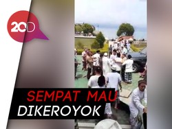 Video Jemaah Kembalikan Karpet Masjid Gara-gara Caleg Nyinyir