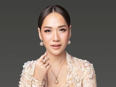 Ayu Tenan! Deretan Artis Cantik Pakai Kebaya di Hari Kartini