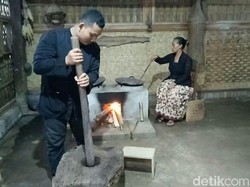 Disangrai Tradisional, Cita Rasa Kopi Banyuwangi Ini Sungguh Berbeda