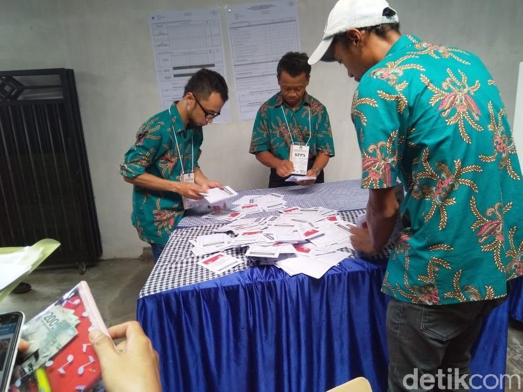 Dua TPS di Kota Malang Bakal Lakukan Coblos Ulang Dua TPS di Kota Malang Bakal Lakukan Coblos Ulang
