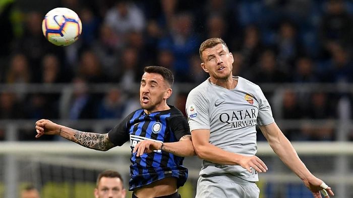 Laga Inter vs Roma berakhir imbang 1-1 (Foto: Daniele Mascolo/Reuters)