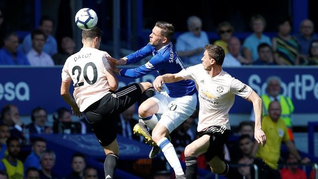 Manchester United kalah telak 0-4 dari Everton. (