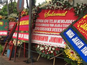Dari Emak-emak Edun hingga Yayangnya Jokowi Kirim Bunga untuk KPU