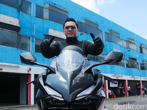 Omesh Serasa Mau Terbang Usai Jajal Honda CBR250RR di Sentul