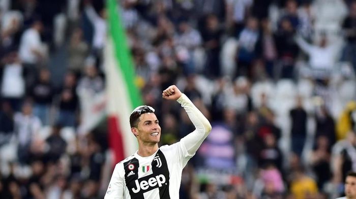 Cristiano Ronaldo mengantar Juventus jadi juara Liga Italia (Foto: Massimo Pinca/Reuters)