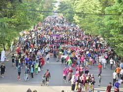 Ini Unik! Festival Sarung Pertama Kalinya Digelar di Sulsel