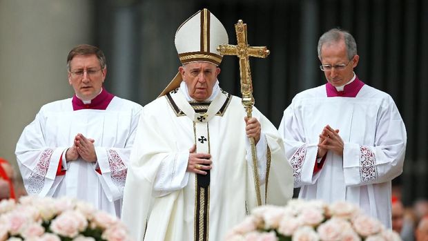 Paus Fransiskus pimpin misa Paskah di Vatikan