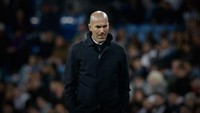 Zinedine Zidane kembali melatih Real Madrid dan sedang berusaha membawa kembali kejayaan El Real. Zidane kini mendapat gaji 12 juta euro per tahun. (Foto: Gonzalo Arroyo Moreno/Getty Images)