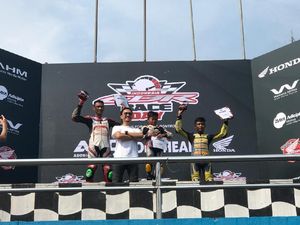Bocah 11 Tahun Jadi Jawara Balap Honda CBR 150cc Bocah 11 Tahun Jadi Jawara Balap Honda CBR 150cc