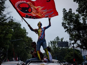 Ayo Kita Kubur Cebong dan Kampret
