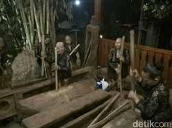 Kartini-kartini Tua dari Banyuwangi, Enggan Menyerah Digerus Zaman