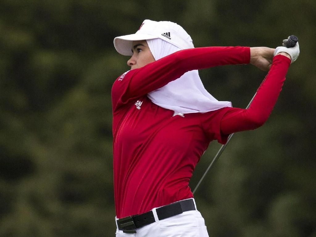 Perjuangan Pemain Golf Berhijab di Amerika, Tak Menyerah Meski Di-Bully Perjuangan Pemain Golf Berhijab di Amerika, Tak Menyerah Meski Di-Bully