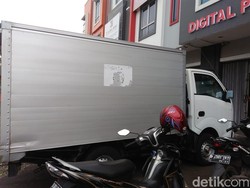 Stiker KPU Jadi Dasar Curiga Kecurangan, Ternyata untuk Hindari Preman