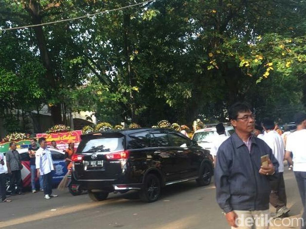 BPN Ungkap Kedatangan Gatot dan Dahlan ke Rumah Prabowo BPN Ungkap Kedatangan Gatot dan Dahlan ke Rumah Prabowo