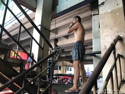 Rukonya Terbakar, Pedagang Tanah Abang: Dengkul Saya Lemas