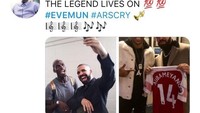 Penyanyi Drake kembali disalahkan. Dia disebut menjadi biang kerok kekalahan dua tim MU dan Arsenal. Dua penggawa utama klub itu berswafoto dengannya. (Foto: dok.Istimewa)