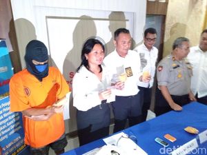 Polres Jaksel Tangkap Pengedar Sabu dengan Modus Tempel di Tiang Listrik