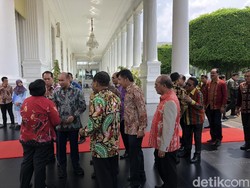 Viktor Laiskodat dan Sejumlah Kepala Daerah Sambangi Istana