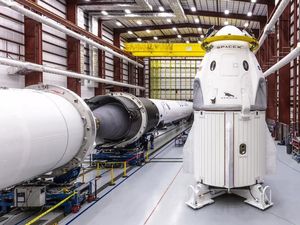 Kapsul Awak Milik SpaceX Mengalami Kegagalan Saat Uji Coba Kapsul Awak Milik SpaceX Mengalami Kegagalan Saat Uji Coba