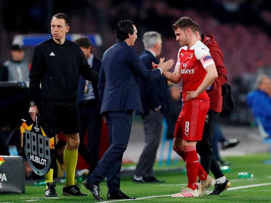 Ada Peluang Ramsey Main sebelum Musim Tuntas Ada Peluang Ramsey Main sebelum Musim Tuntas