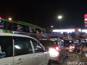 Pasca Long Weekend Pemilu dan Paskah, Pelabuhan Ketapang Sempat Padat Pasca Long Weekend Pemilu dan Paskah, Pelabuhan Ketapang Sempat Padat