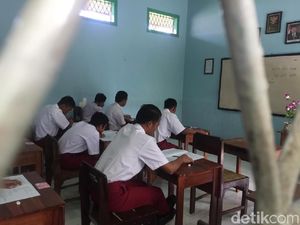 16 Anak Binaan Khusus Lapas Blitar Ikut Ujian SD 16 Anak Binaan Khusus Lapas Blitar Ikut Ujian SD