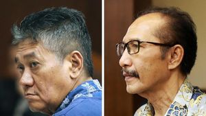 Ekspresi 2 Hakim PN Jaksel Didakwa Terima Suap Kasus Dagang Perkara