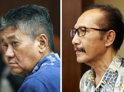 Ekspresi 2 Hakim PN Jaksel Didakwa Terima Suap Kasus Dagang Perkara
