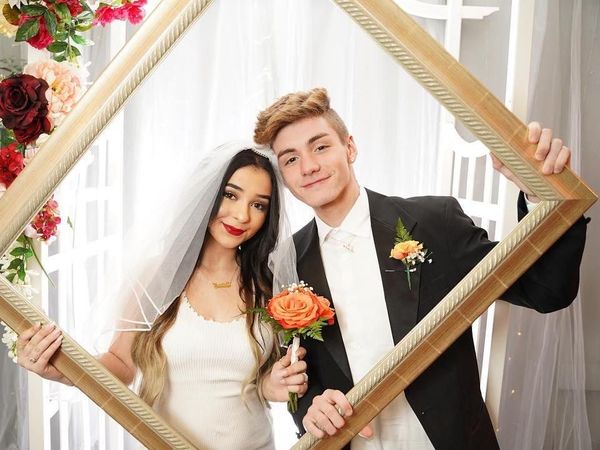Duh, YouTuber Ini Palsukan Pernikahan dan Kehamilan untuk Konten