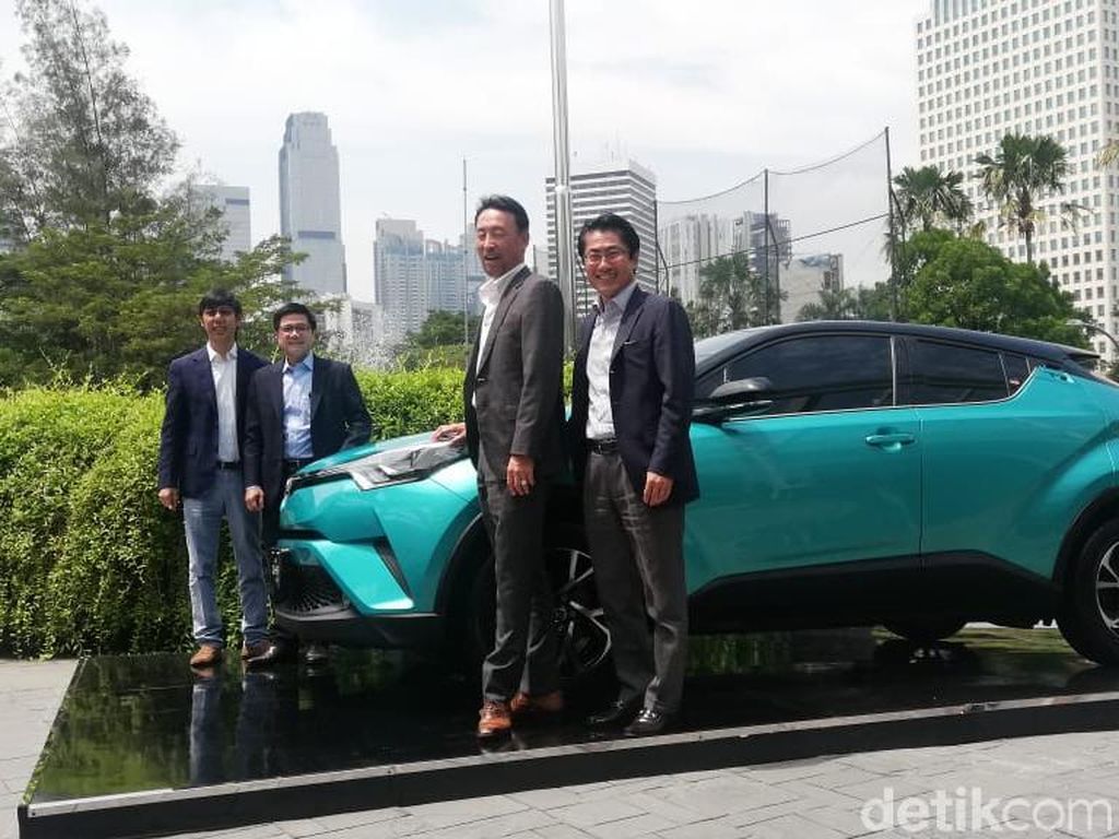 Nggak Sampai Rp 600 Juta, Ini Harga C-HR Hybrid Nggak Sampai Rp 600 Juta, Ini Harga C-HR Hybrid