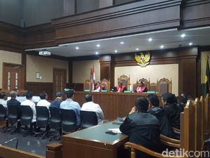Kasus Suap, 6 Eks Anggota DPRD Sumut Dituntut 4 Tahun Penjara Kasus Suap, 6 Eks Anggota DPRD Sumut Dituntut 4 Tahun Penjara