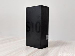 Unboxing Samsung Galaxy S10+ Termahal