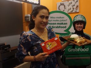 Pionir Ayam Geprek di Bali: Pedasnya Nampol!