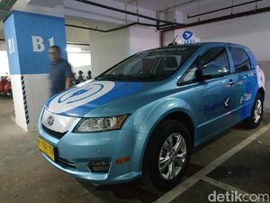 Melihat Ketangguhan Taksi Listrik Bluebird Melihat Ketangguhan Taksi Listrik Bluebird