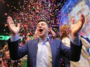 Video Sosok Pelawak yang Kalahkan Petahana di Pilpres Ukraina Video Sosok Pelawak yang Kalahkan Petahana di Pilpres Ukraina