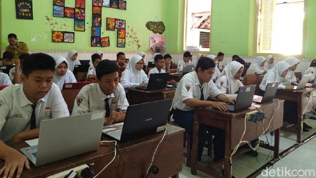 Berita Gangguan Server, UNBK SMP di Kota Mojokerto Molor Satu Jam Minggu 16 Juni 2019 Berita Gangguan Server, UNBK SMP di Kota Mojokerto Molor Satu Jam Minggu 16 Juni 2019