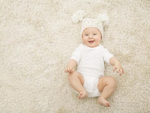 Bunda, Kenali 6 Tanda Bayi Terlihat Bahagia