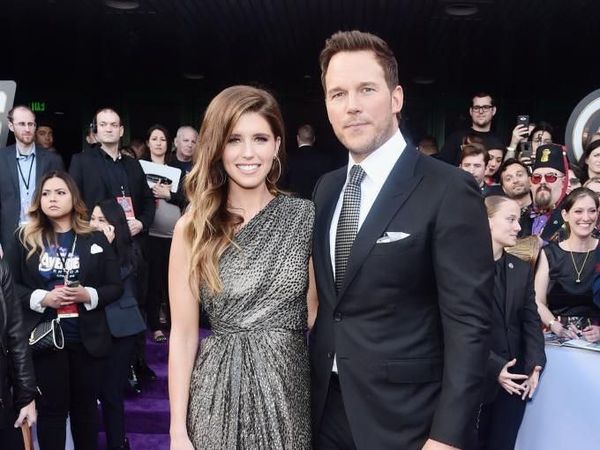 Akhirnya Chris Pratt Pamer Kemesraan Bareng Calon Istri